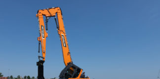 nuovo escavatore Develon DX140RDM-7