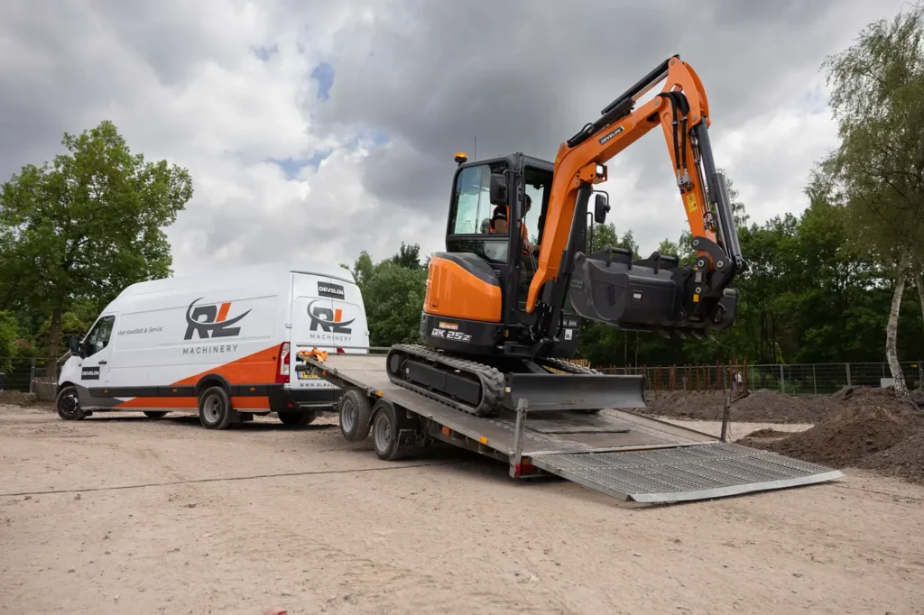 Develon mini escavatori DX25Z-7