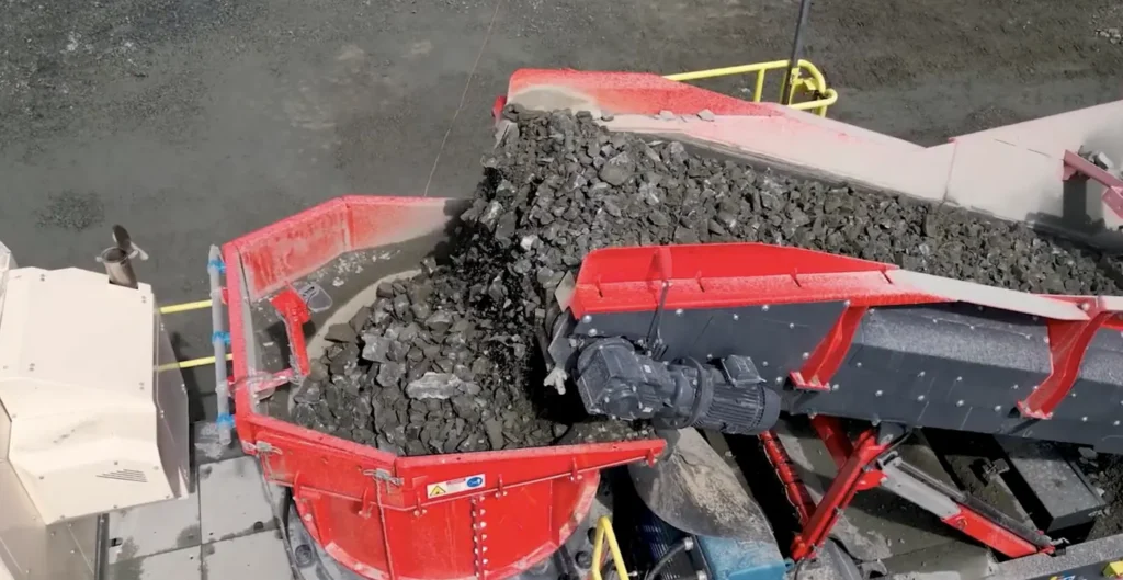 Frantoio a cono elettrico Sandvik QH443E