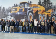 Hyundai, presentati a clienti e concessionari italiani i nuovi escavatori HX360L E HX400L