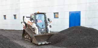 Preparazione dei terreni in cantiere senza intoppi grazie alla pala Bobcat T86