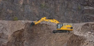 Arriva l’escavatore JCB 420X per impieghi heavy duty